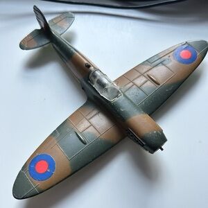 4/$100 Classic Dinky Toy spitfire MK2 Airplane - Green and Brown